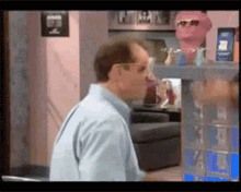 al-bundy-dancing-with-sunglasses-on-wvdu42d84pwavj3t.gif